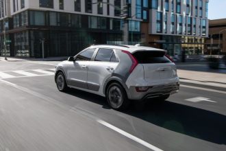 Kia Niro EV та Kia Ceed: Вибір між електричним кросовером та компактним хетчбеком